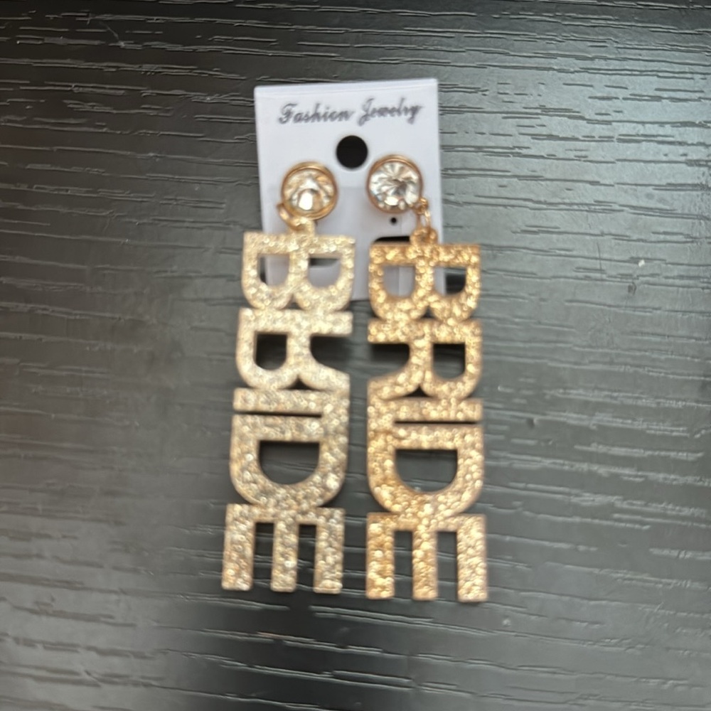 NWT BRIDE Spelled out letters Earrings Plastic Large Gaudy Gold Glitter wedding